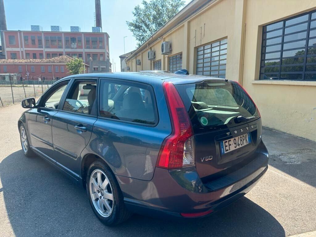 Volvo V50 1.6 DRIVe R-design