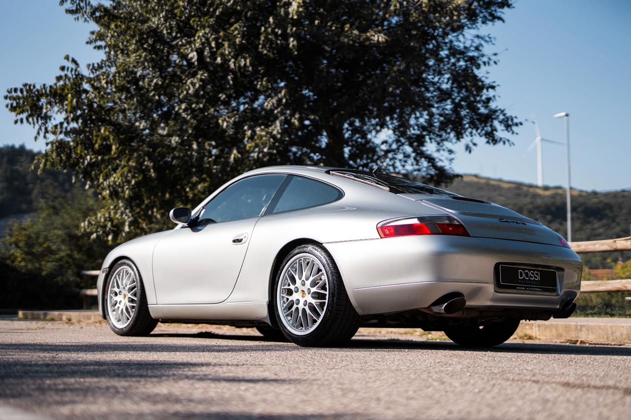 Porsche 911 Carrera cat Coupé