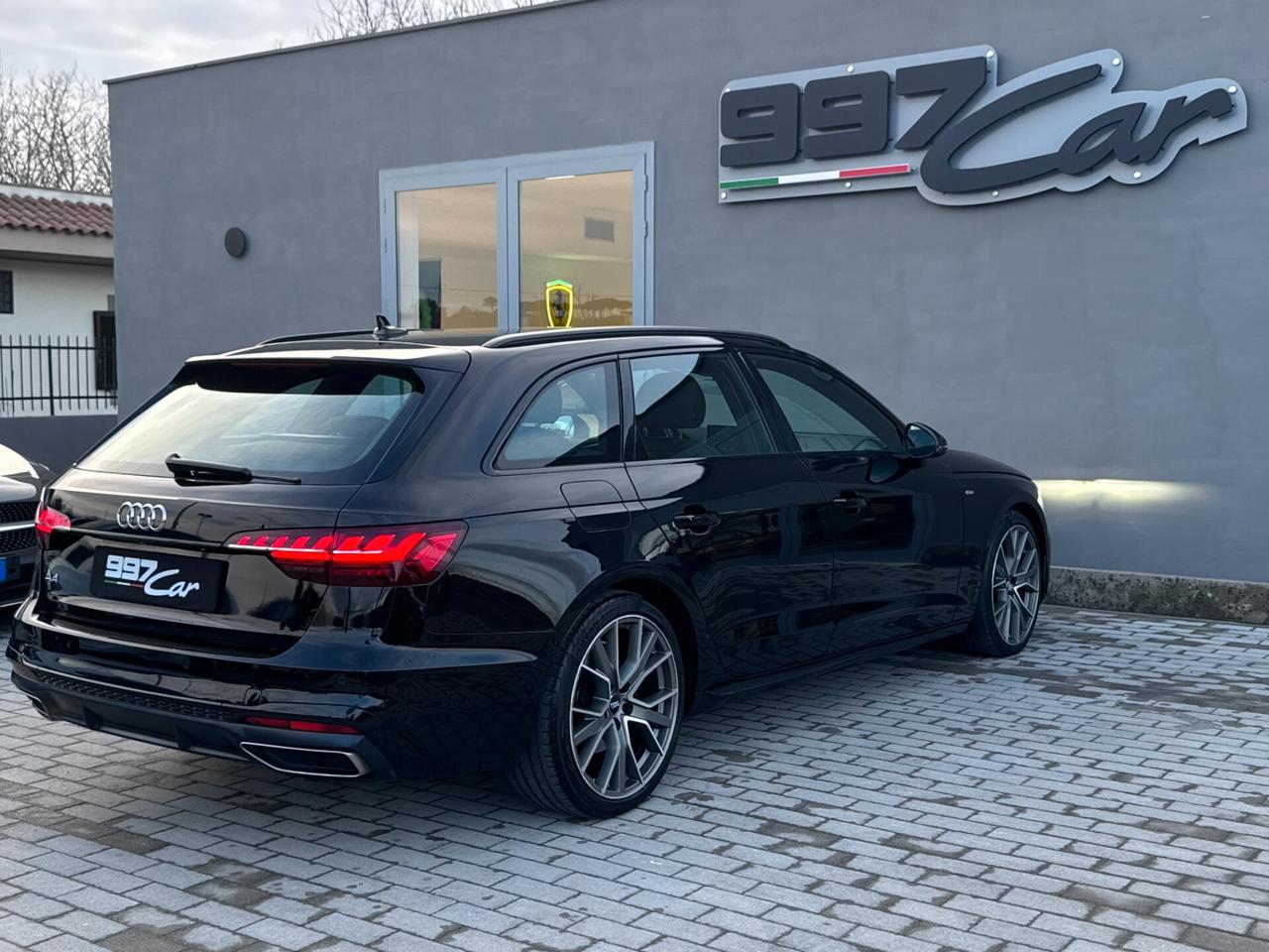 Audi A4 Avant 35 TDI/163 CV S tronic line edition UNI PRO