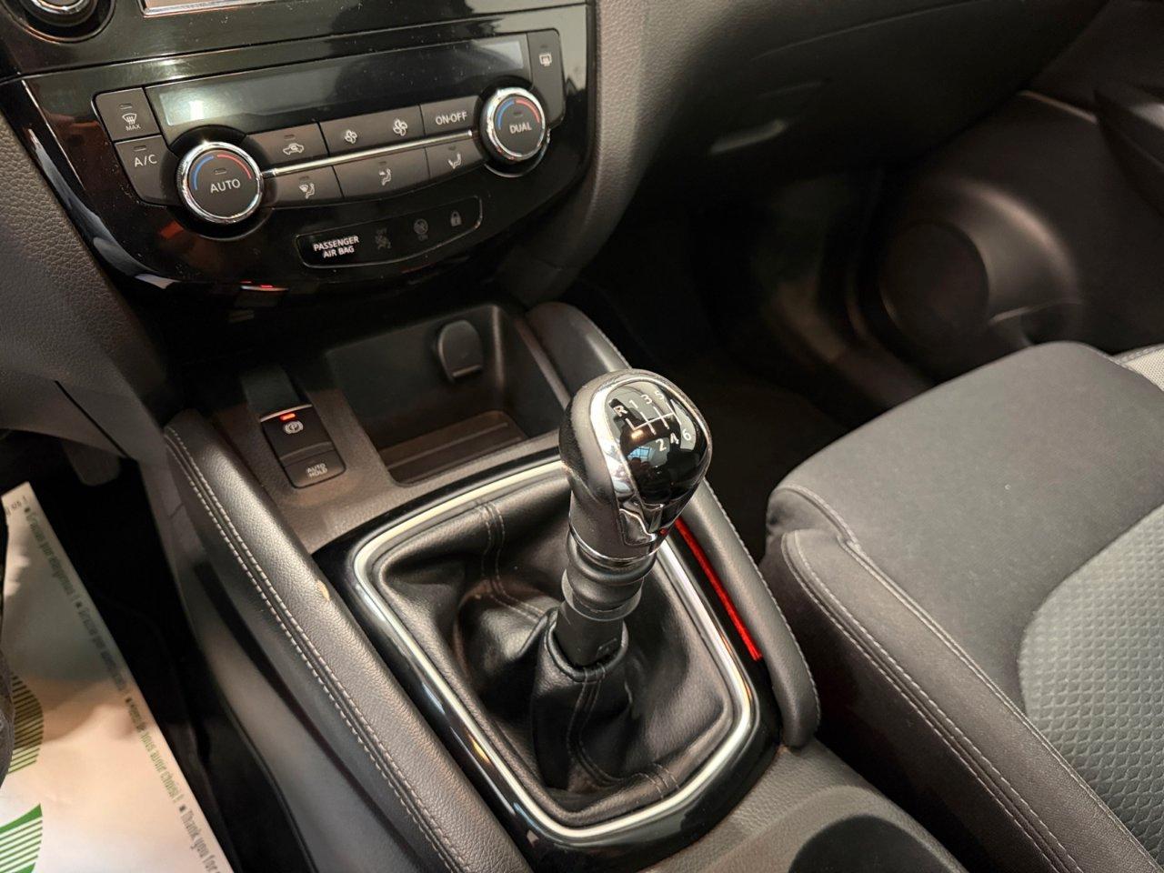 NISSAN QASHQAI 1.2 DIG-T N-CONNECTA