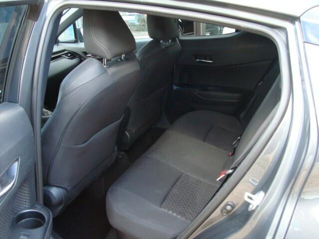 Toyota C-HR 1.8 Hybrid E-CVT Trend