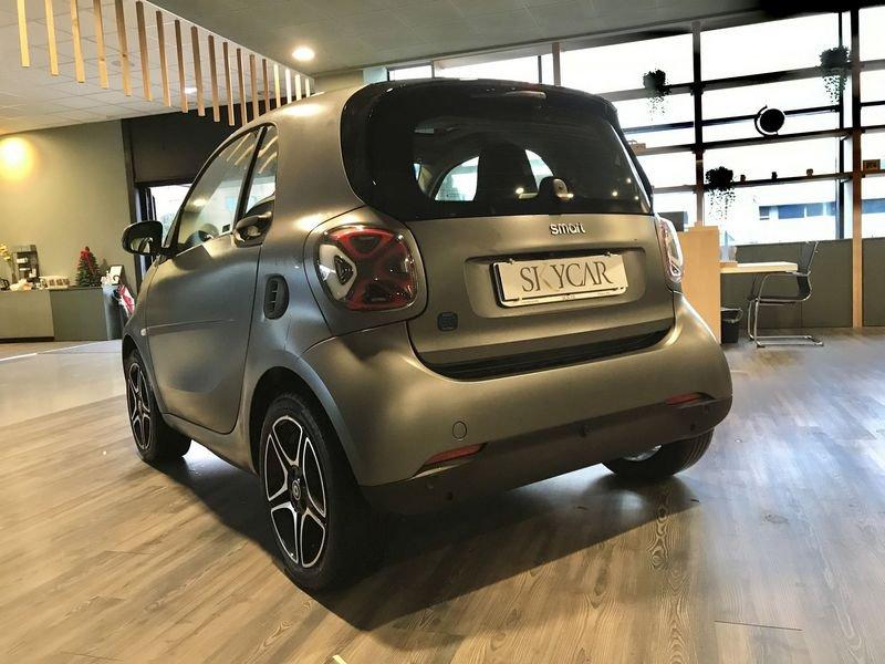 smart fortwo EQ Pulse 22 KW Full Led