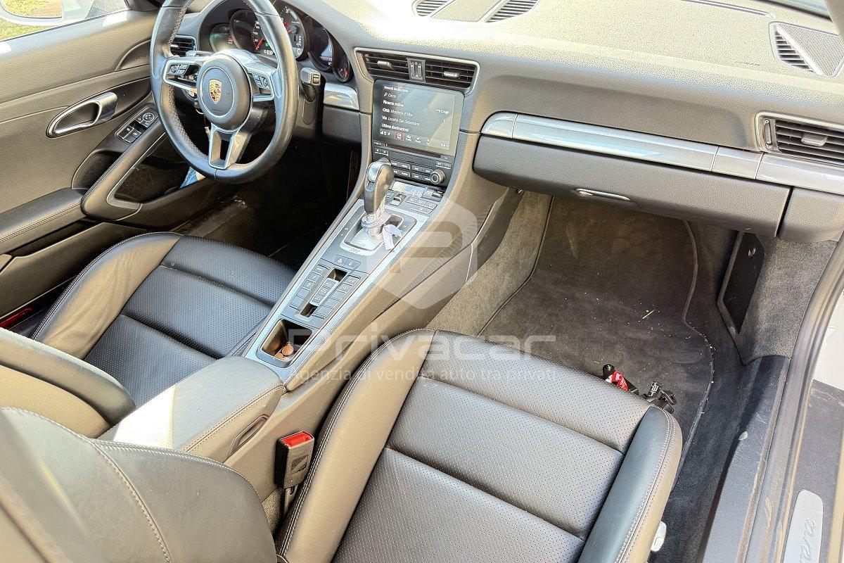 PORSCHE 911 3.0 Carrera 4 Coupé