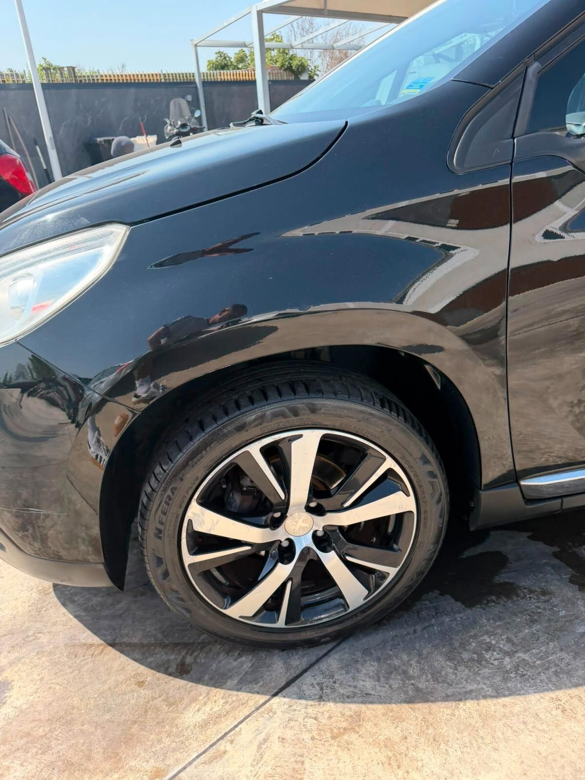 Peugeot 2008 BlueHDi 100 Allure