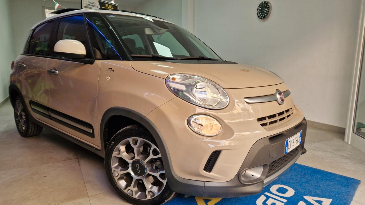 Fiat 500L 1.6 Multijet 120 CV Trekking tetto apribile