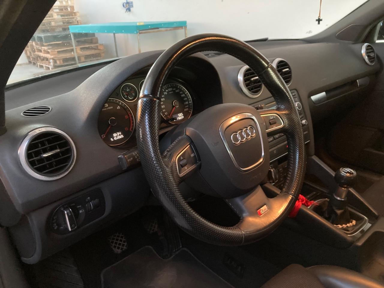 Audi A3 SPB 2.0 TDI F.AP. Ambition S-Line black Edition