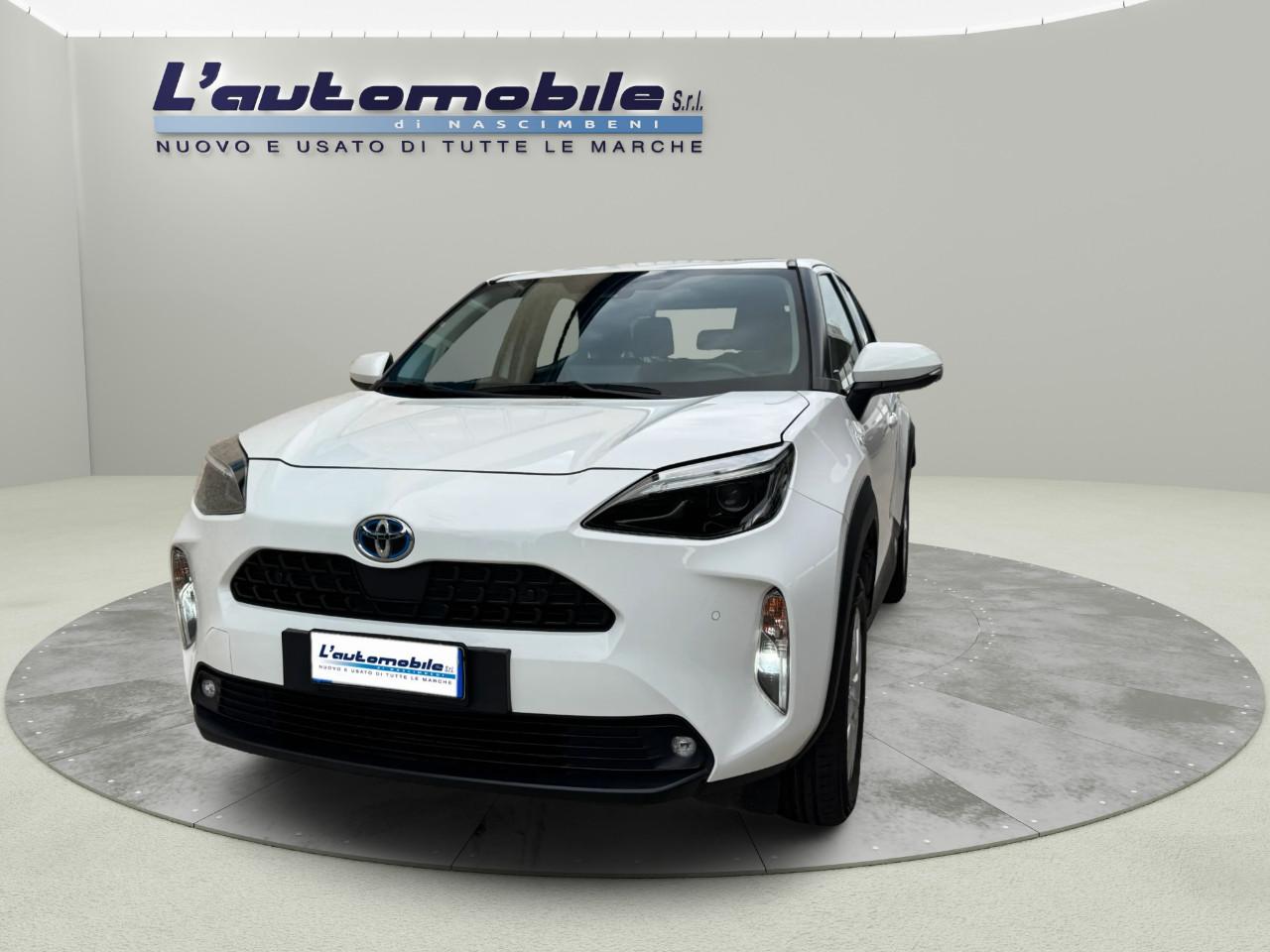 Toyota Yaris Cross 1.5h Business awd-i 116cv e-cvt NAVI