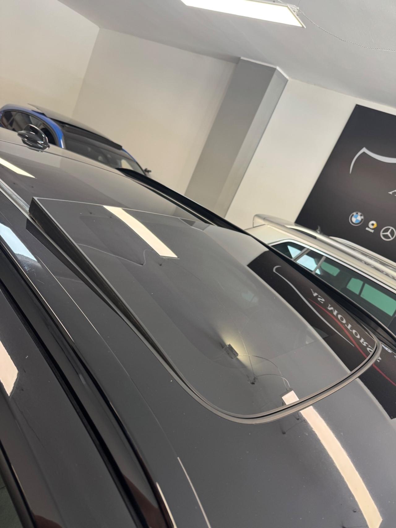 Volvo XC40 D4 2.0 190 Cv AWD R-design Tetto apribile