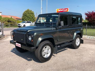 Land Rover Defender 90 2.4 TD4 Station Wagon S