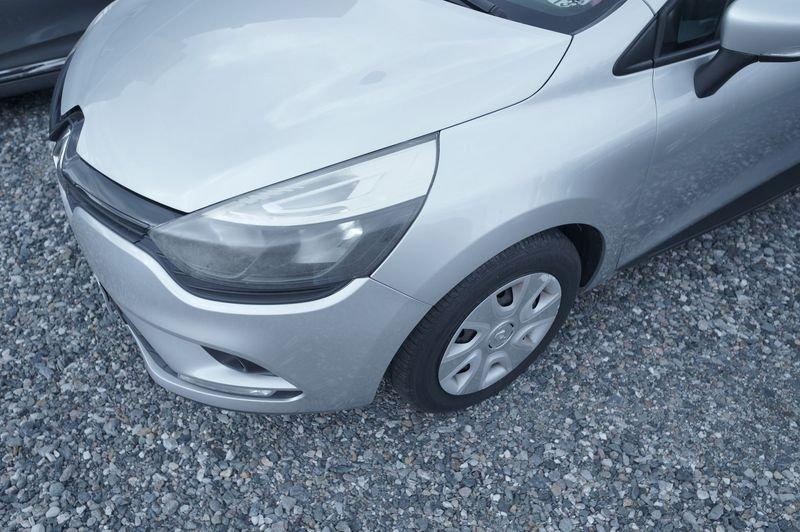 Renault Clio IV 2017 1.2 16v Zen 75cv