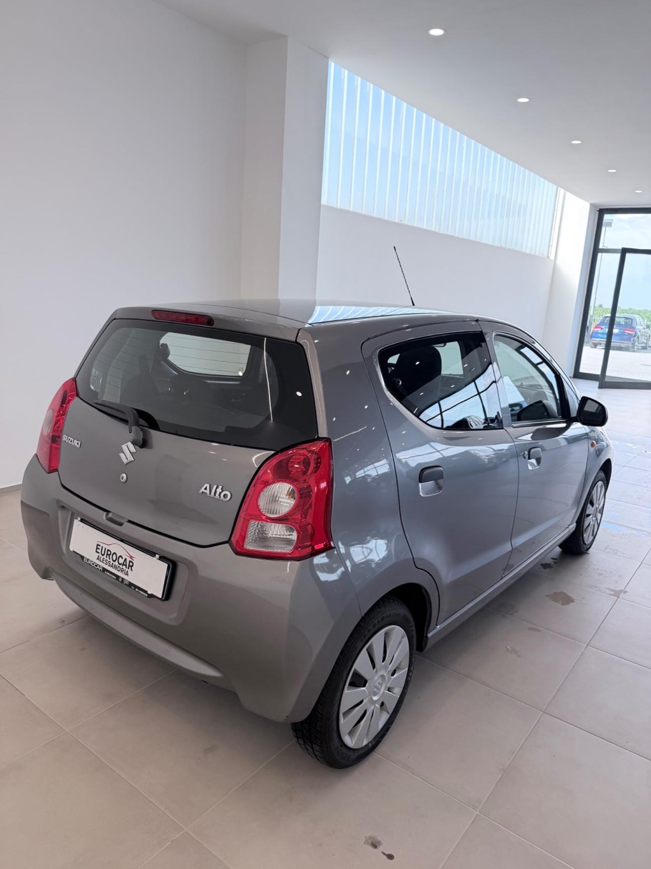 Suzuki Alto 1.0 VVT GPL