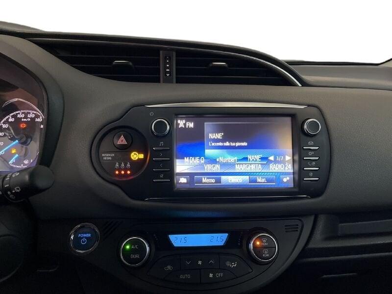 Toyota Yaris III 2017 5p 1.5 hybrid Active my18
