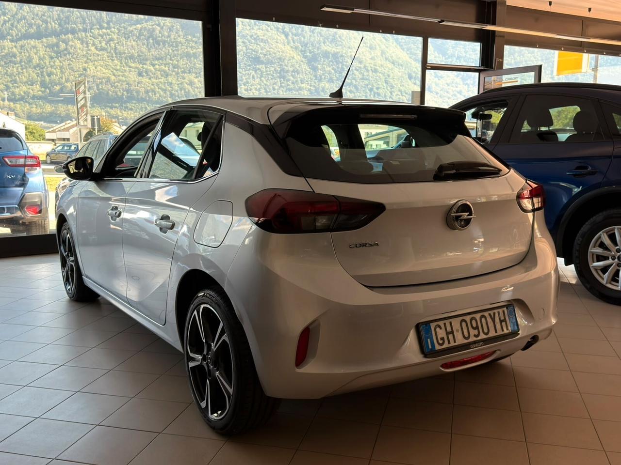 Opel Corsa 1.2cc 100Cv GS Line s Doppio Treno Di Gomme Neopatentati