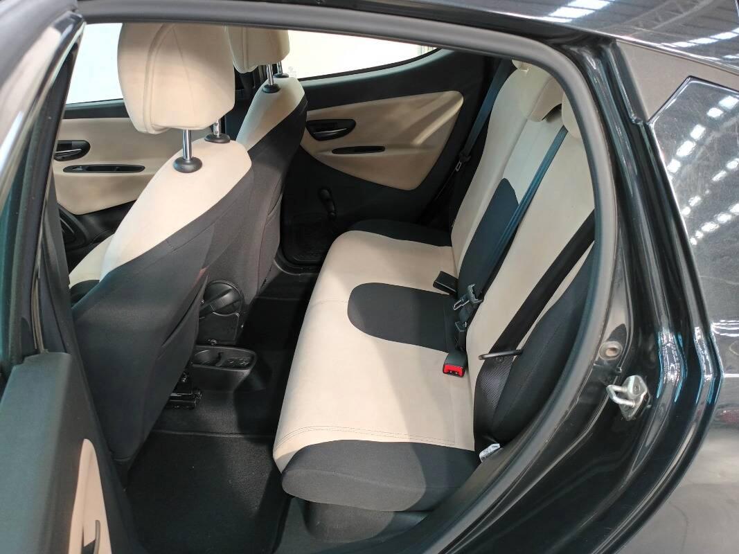 Lancia Ypsilon 1.3 mjt Gold 95cv