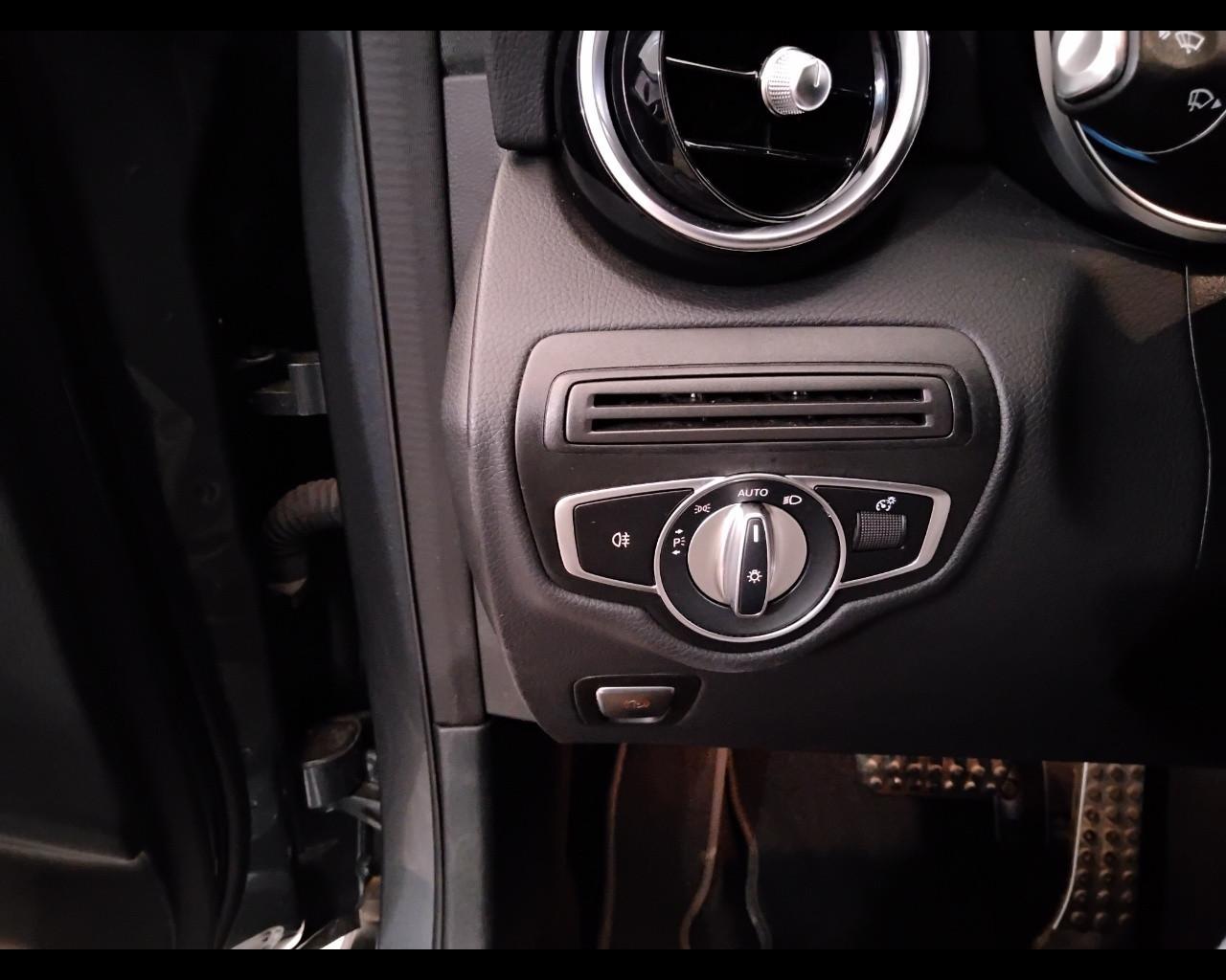Mercedes-Benz GLC Coupe - C253 2019 - GLC Coupe 300 de phev (eq-power) Nig