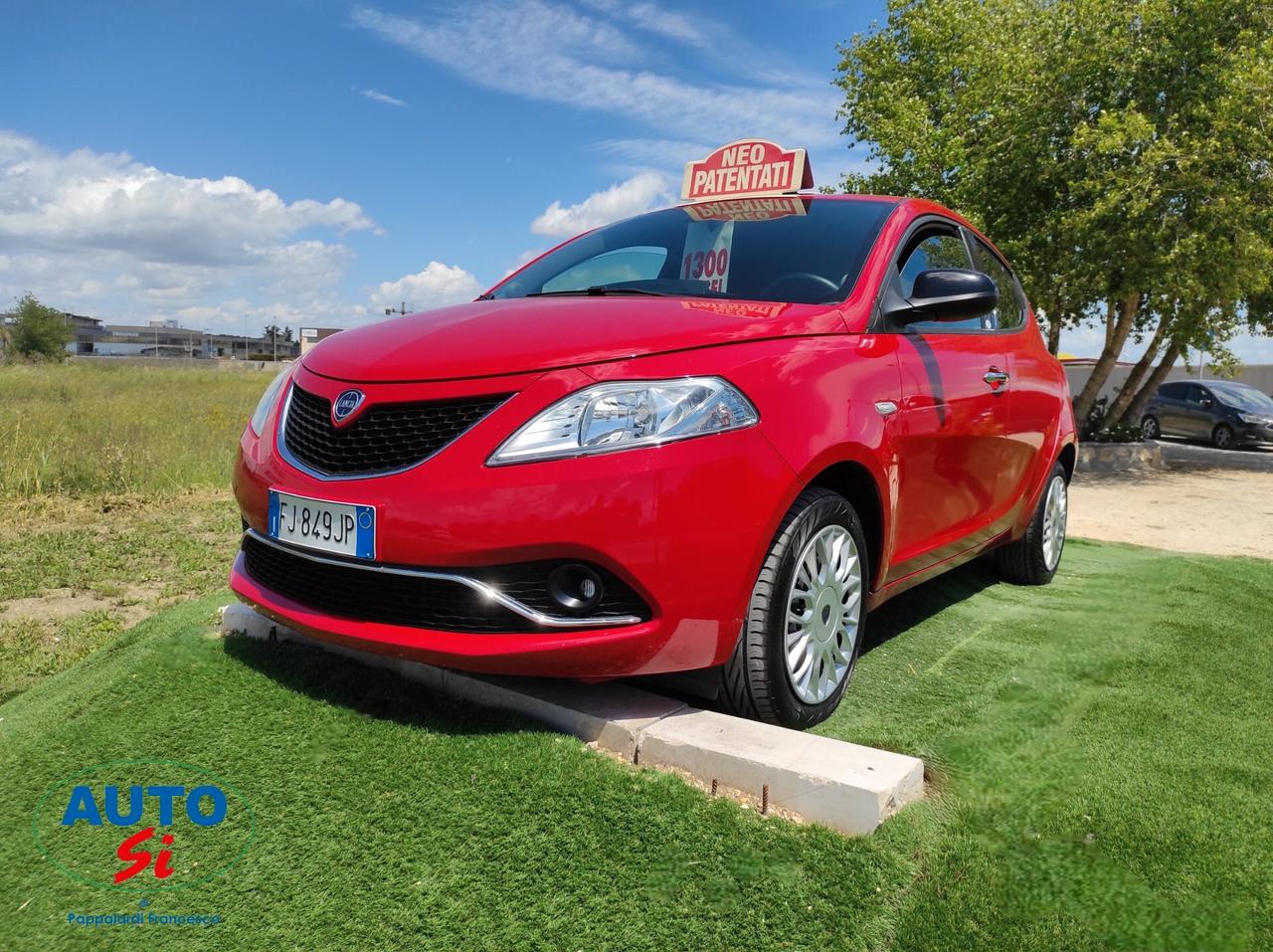 Lancia Ypsilon 1.3 Mjet - 95cv NEOPATENTATI