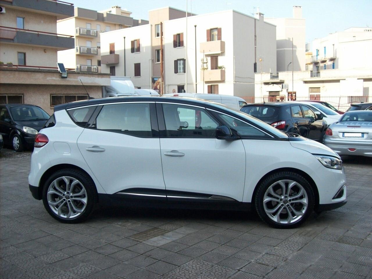 Renault Scenic 1.7 Blue dCi 120CV Sport Edition2