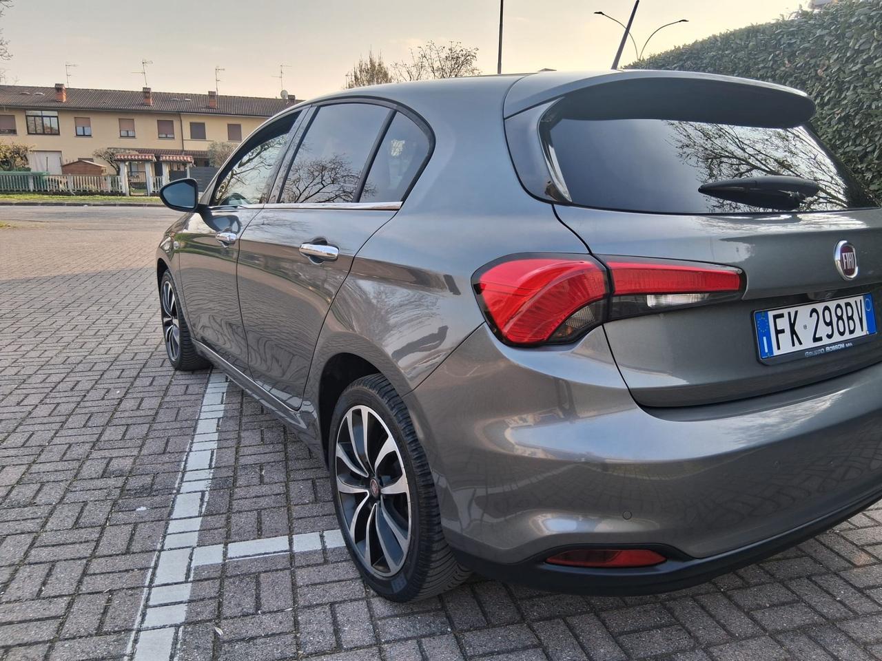 Fiat Tipo 1.4 T-Jet 120CV GPL SW Lounge