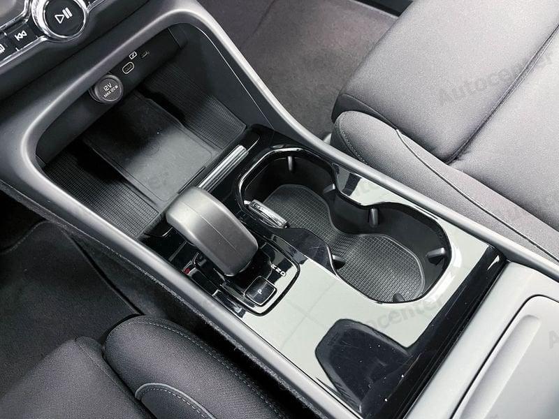 Volvo XC40 Recharge XC40 PURE ELETTRIC SINGLE MOTOR FWD PLUS **AUTOCARRO 4 POSTI**