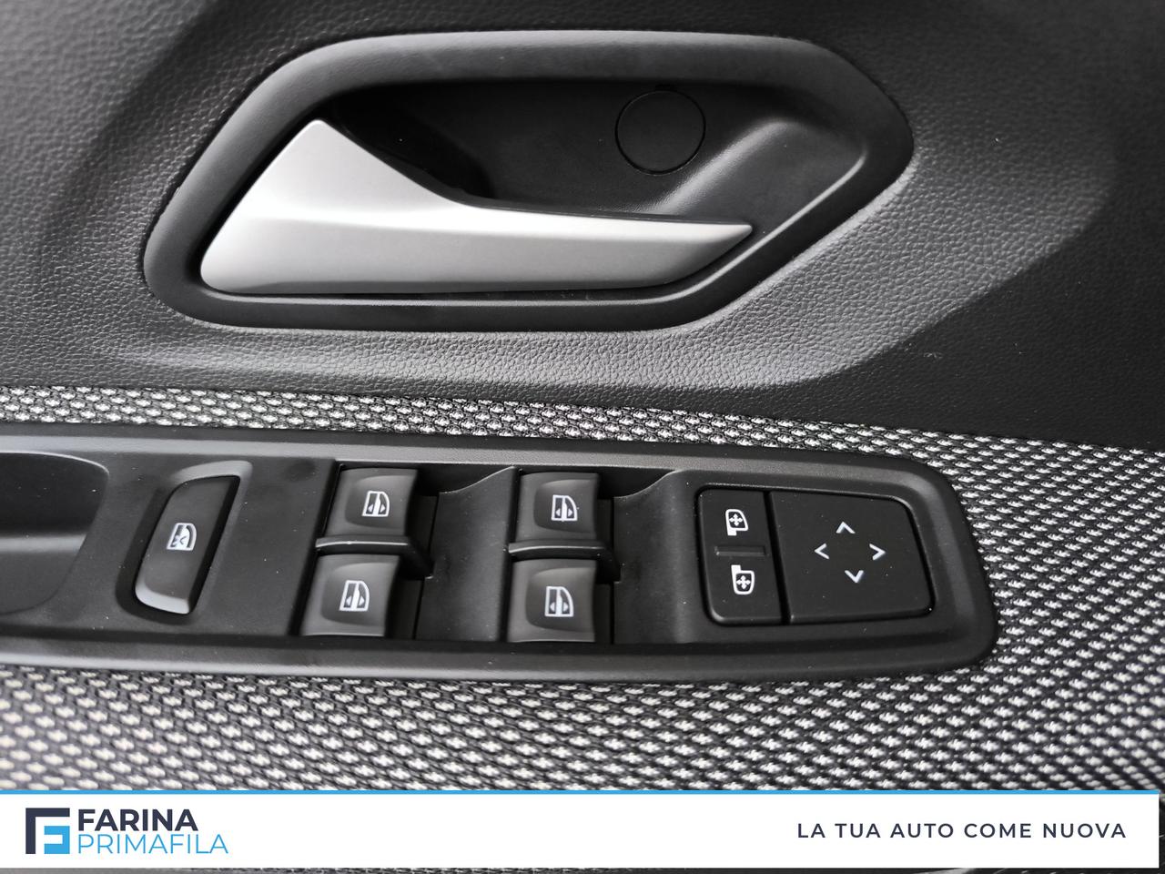 DACIA Sandero Stepway III 2021 - Sandero Stepway 1.0 tce Expressio