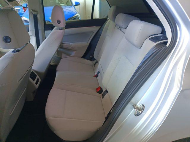 VOLKSWAGEN Golf 2.0 TDI DSG SCR Life