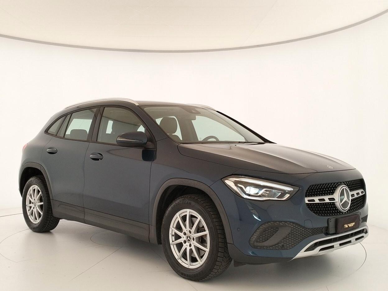MERCEDES BENZ GLA 200d GLA Business Extra auto - IVA ESPOSTA