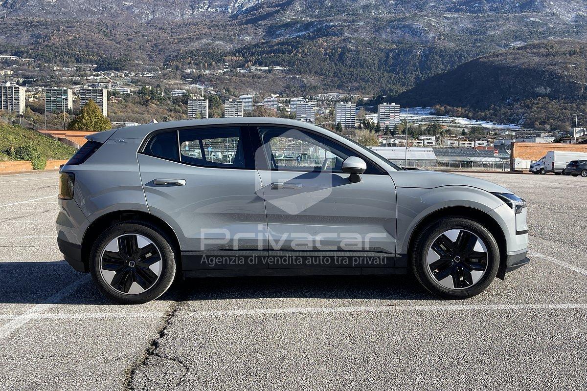 VOLVO EX30 Single Motor Extended Range RWD Core