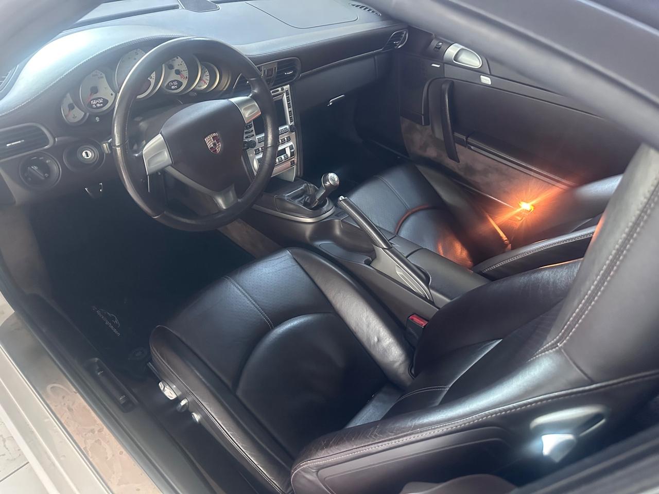 Porsche 911 Carrera 997 Cabriolet