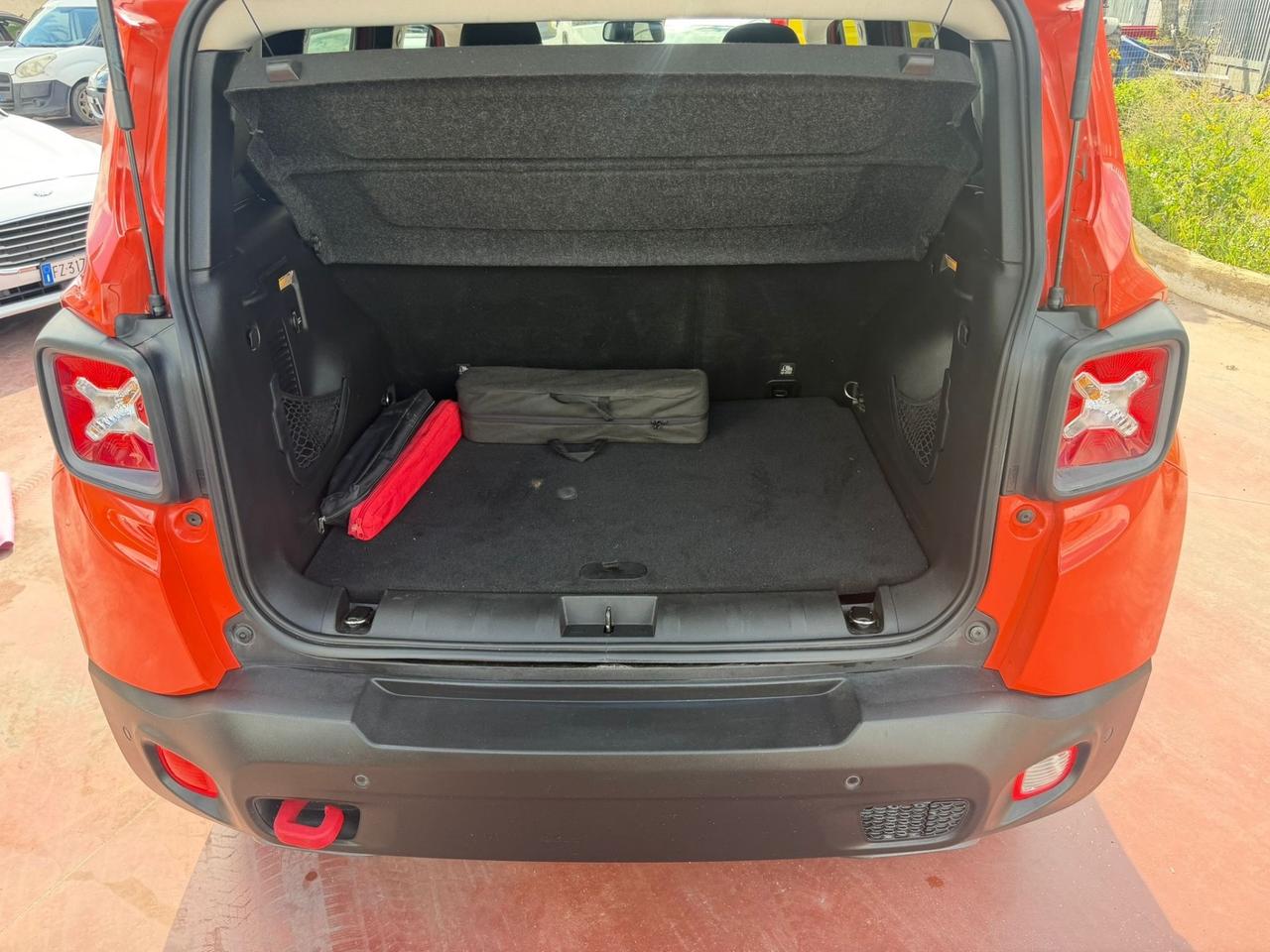 Jeep Renegade 2.0 Mjt 170CV 4WD Active Drive Low Trailhawk