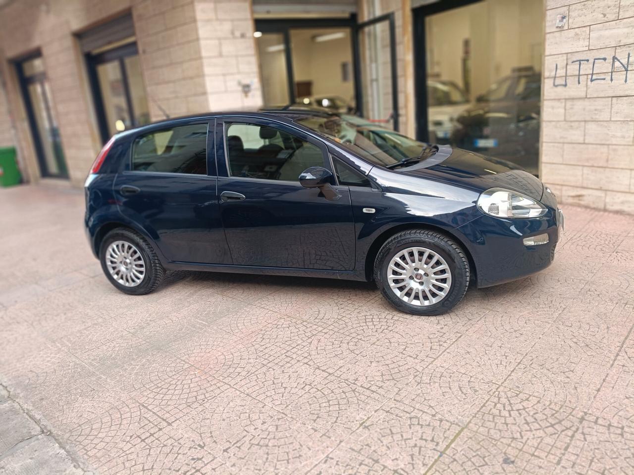 FIAT PUNTO 1.4 GPL-NEOPATENTATI-(10/2015)-Euro5699