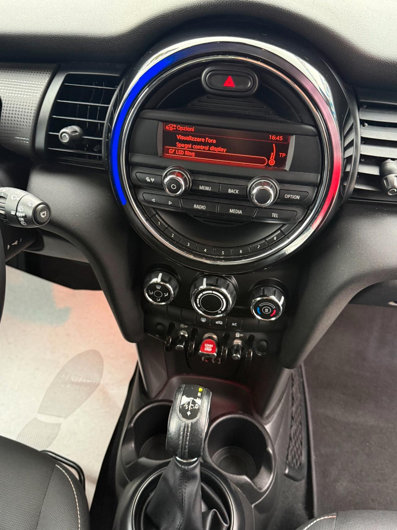 " UNA CHICCA " Mini 1.5 One D Business 5 porte