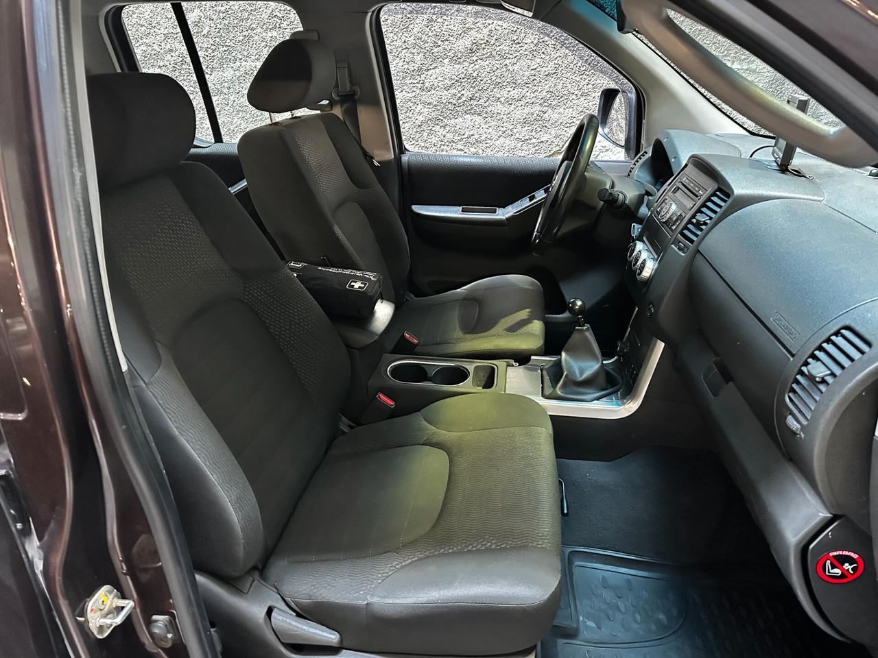 Nissan Navara 2.5 dCi 190CV 4 porte Double Cab XE