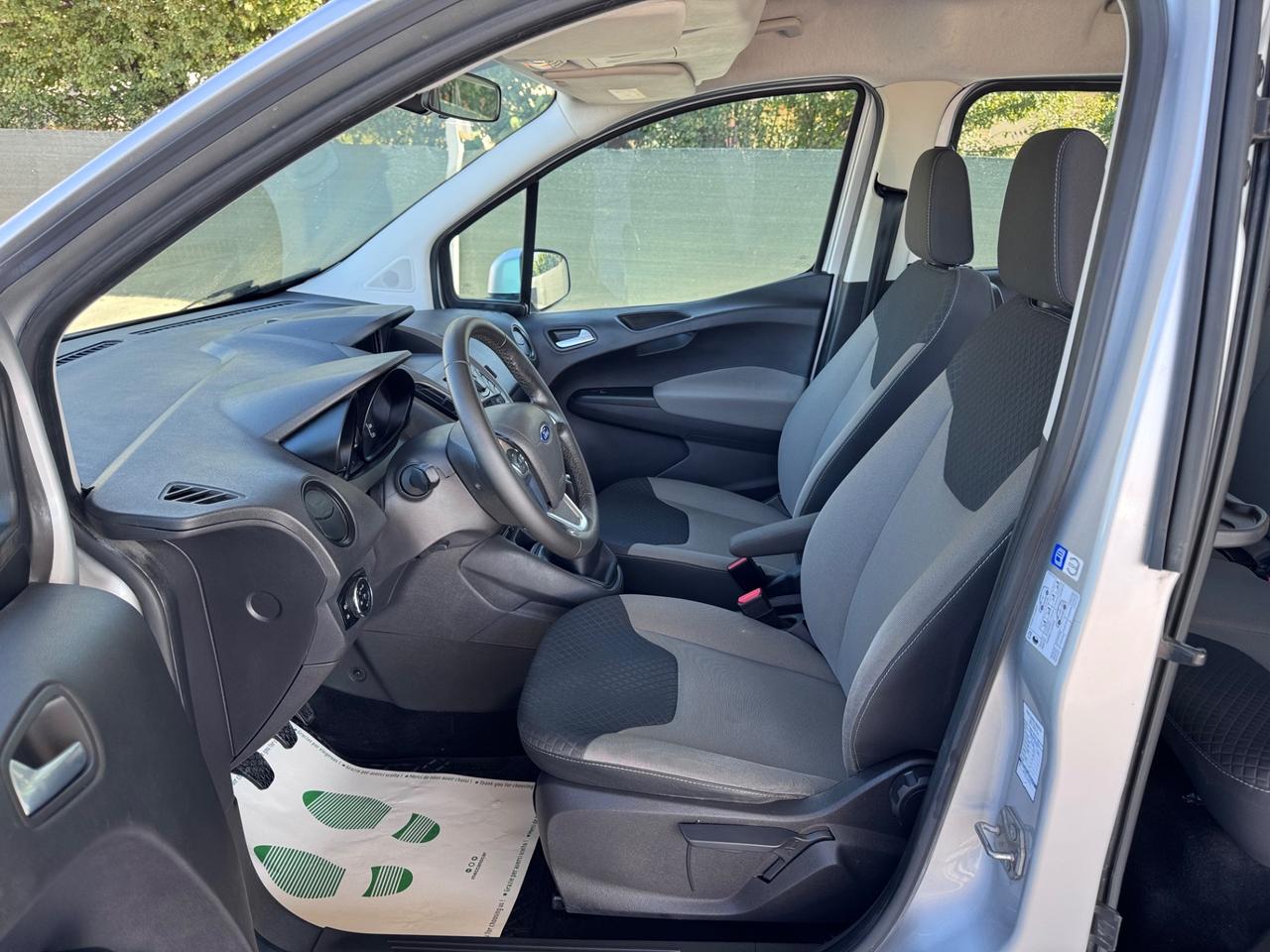 Ford Tourneo Courier 1.5 TDCI 95 CV Plus