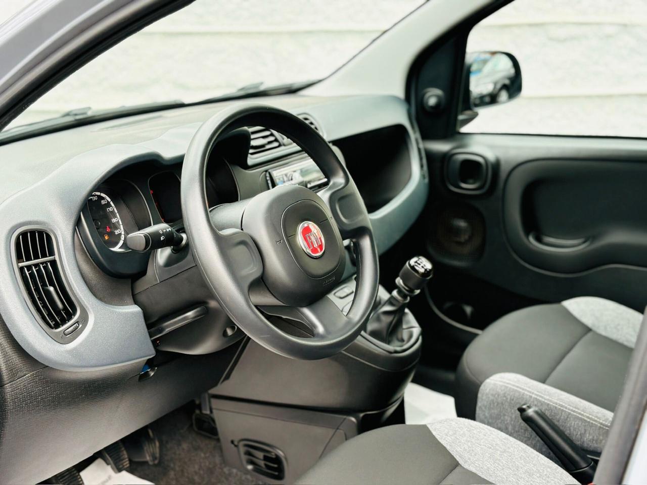 99.000 KM Fiat Panda 1.0 FireFly S&S Hybrid