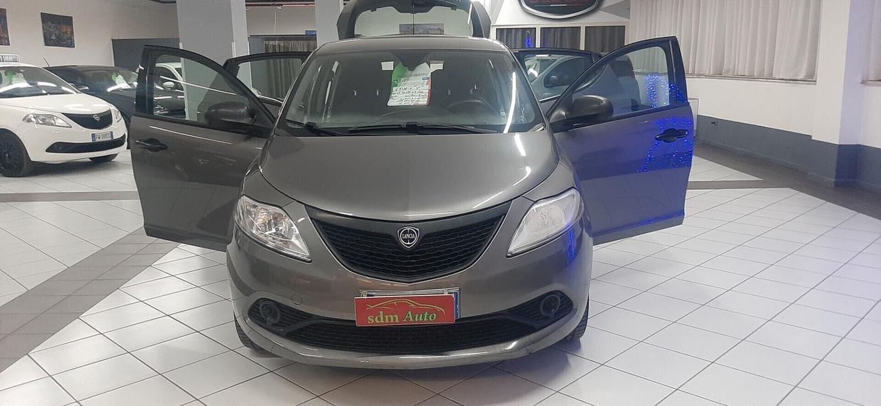 Lancia Ypsilon 1.2 69 CV 5 porte S&S Gold