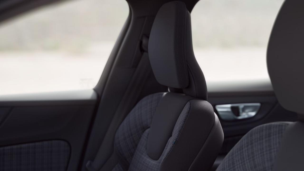 VOLVO V60 B4 Mild Hybrid Automatico Core