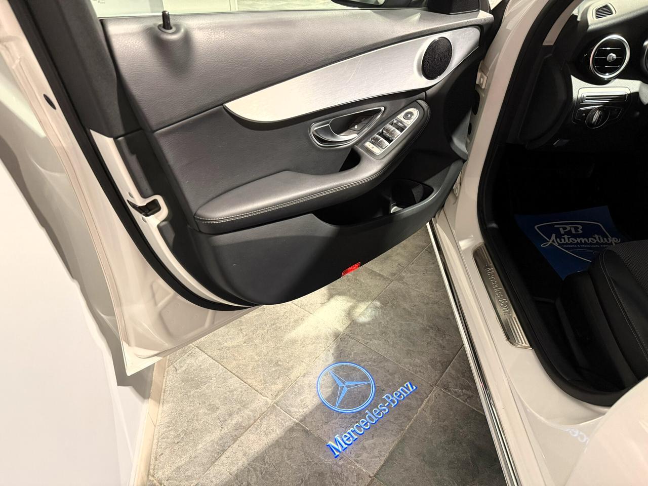 MERCEDES 220CDI PREMIUM FULL LED UNICO PROPRIETARIO