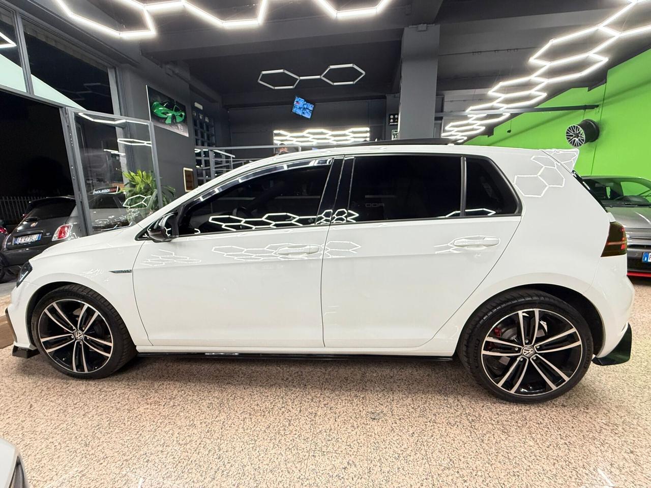 Volkswagen Golf 2.0 GTD TDI DSG CON TETTO 5p. Highline BlueMotion Technology