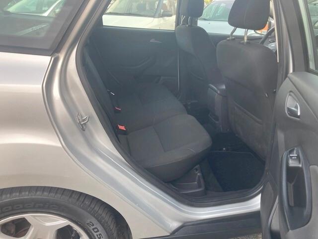 Ford Focus 1.6 120 CV GPL SW Titanium