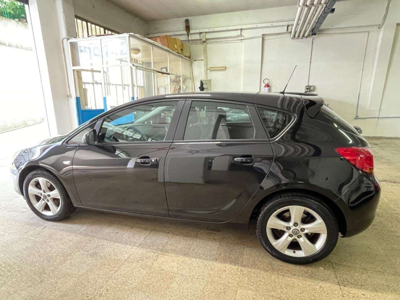 Opel Astra 1.7 CDTI 110CV 5 porte Elective