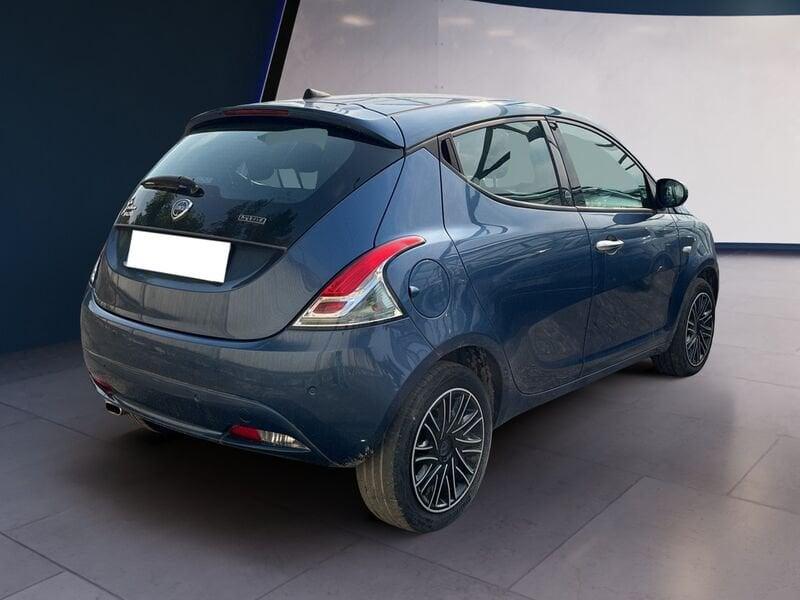 Lancia Ypsilon III 2021 1.0 firefly hybrid Gold s&s 70cv