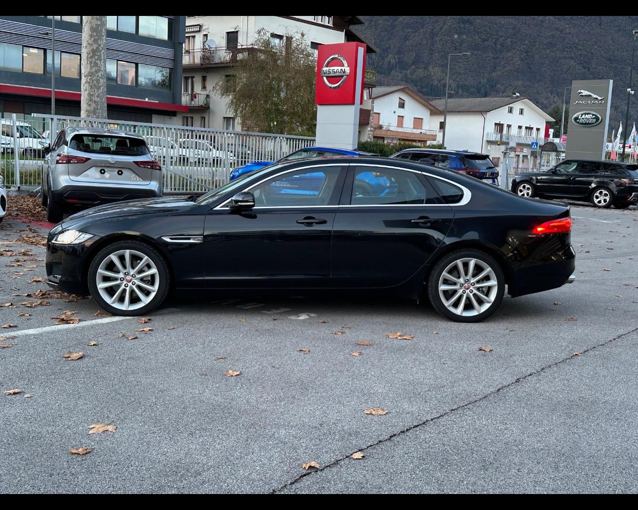 JAGUAR XF 2ª serie (X260) XF 2.0 D 180 CV aut. Prestige