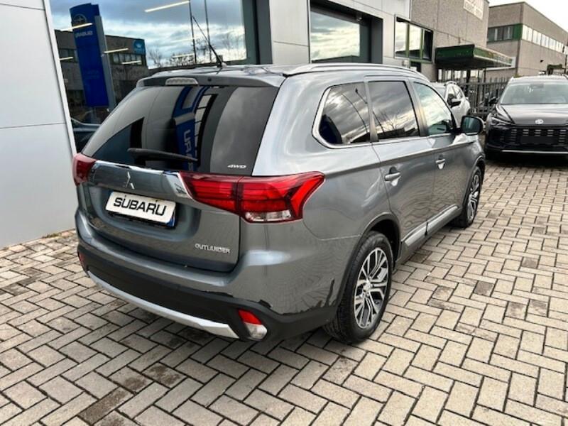 Mitsubishi Outlander 2.2 DI-D 4WD Instyle 7p.