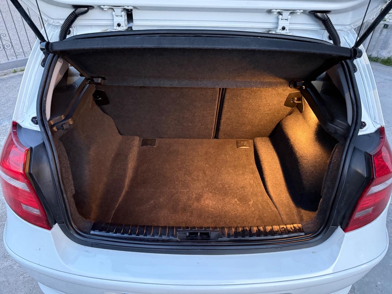 BMW SERIE 1 116D 2.0 DIESEL SOLI 77 MILA KM 09