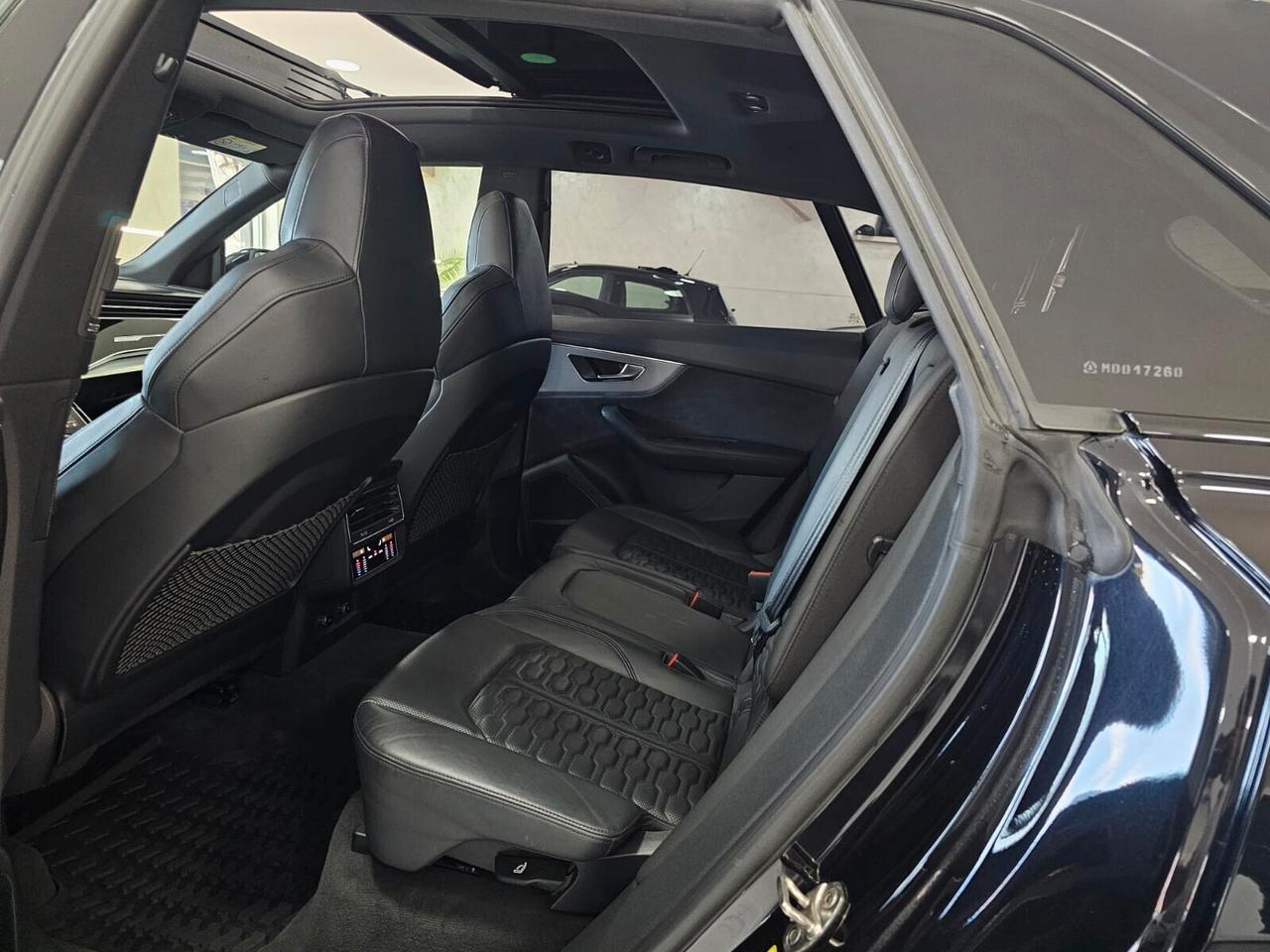 Audi Q8 SQ8 TFSI quattro tiptronic