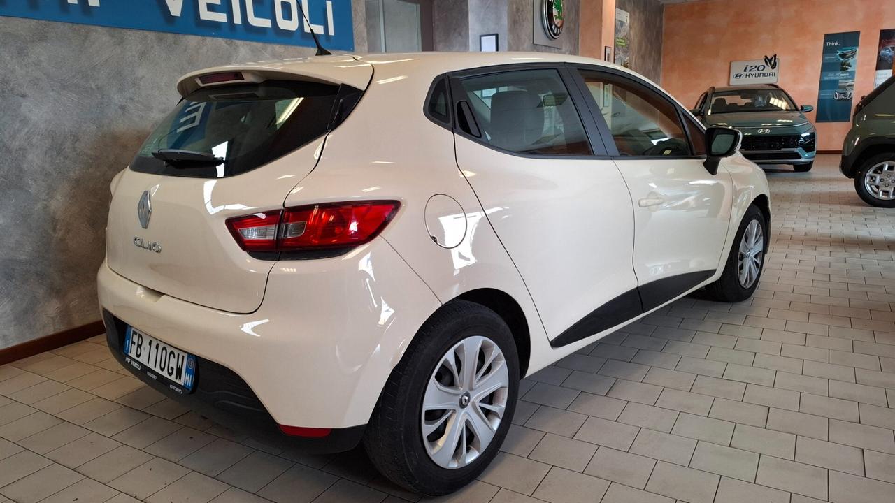 Renault Clio 1.2 75CV 5 porte Wave