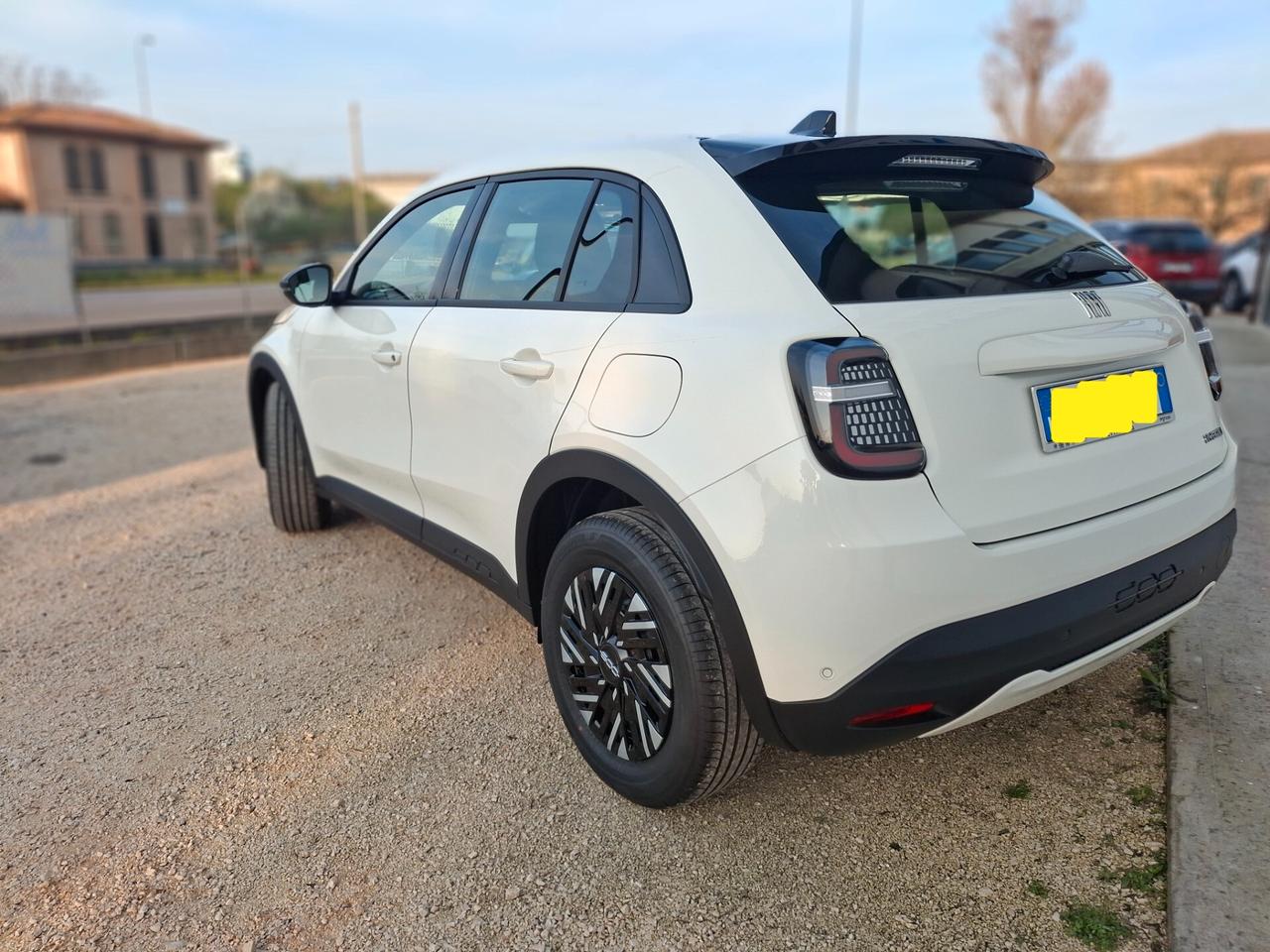 Fiat 600 Hybrid 110 CV DCT MHEV La Prima