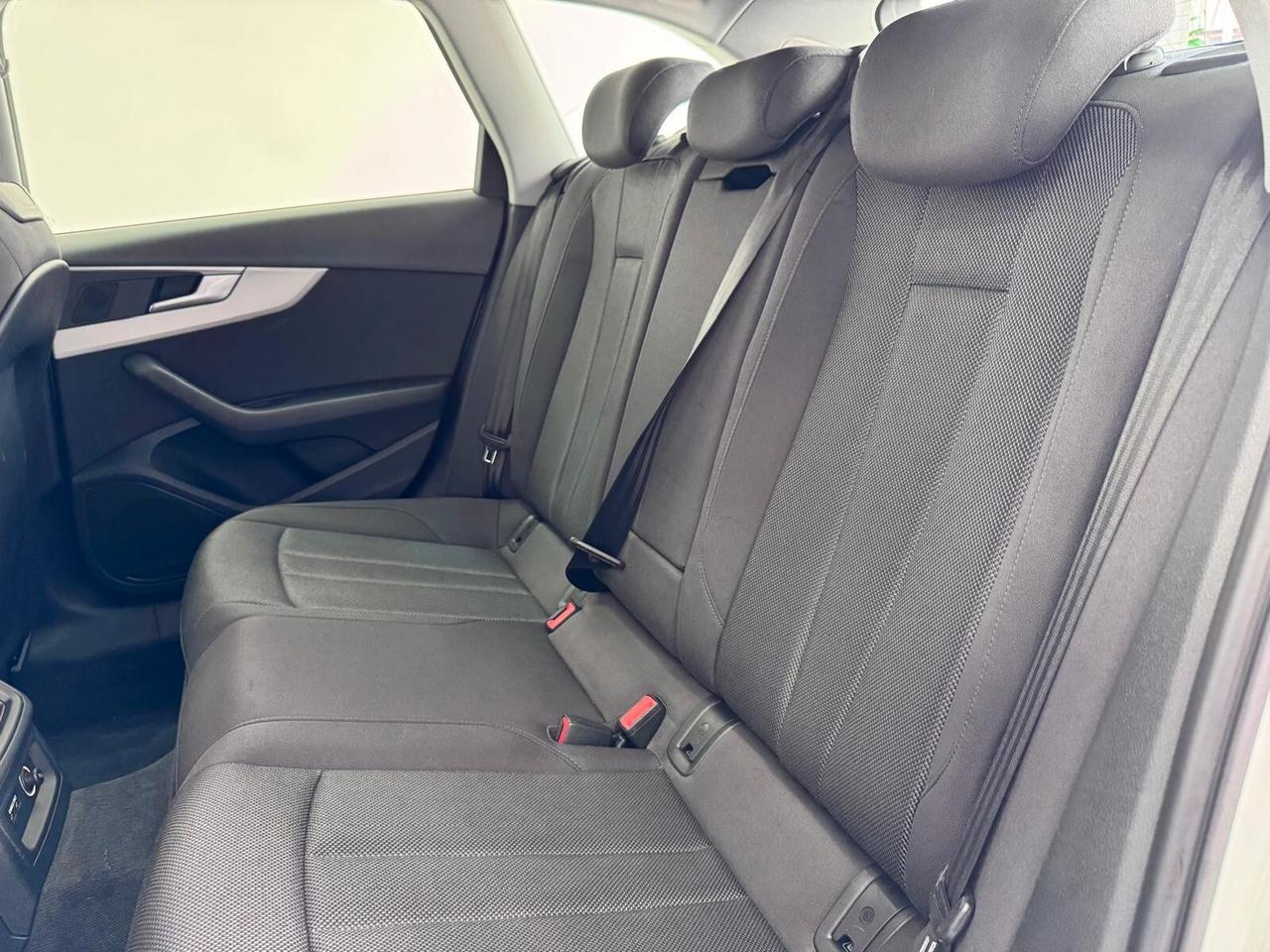 Audi A4 Avant 40 TDI S tronic Advanced Garantita
