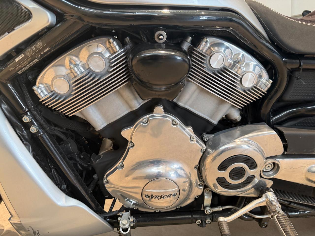 Harley-davidson 1130 V-ROD - VRSCR