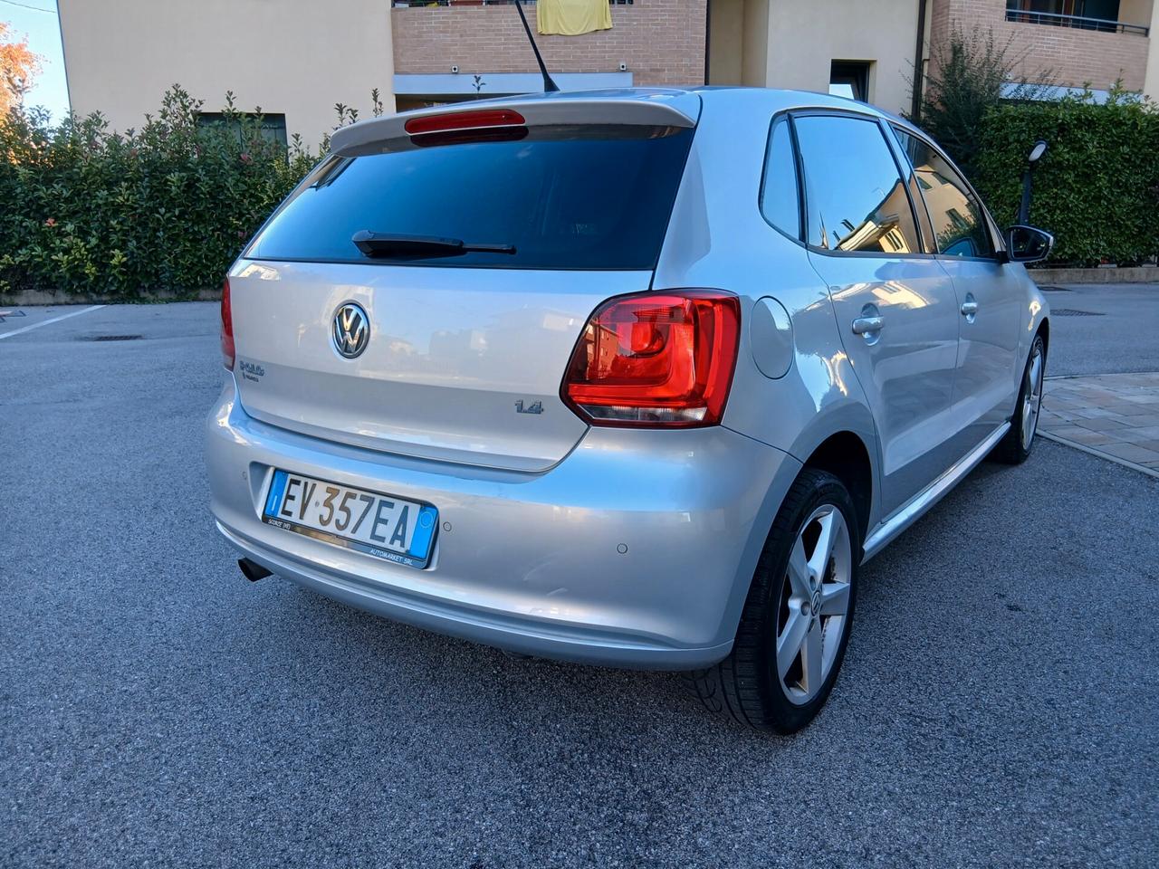 Volkswagen Polo 1.4 5 porte Highline neopatentati tua a e 185 mese